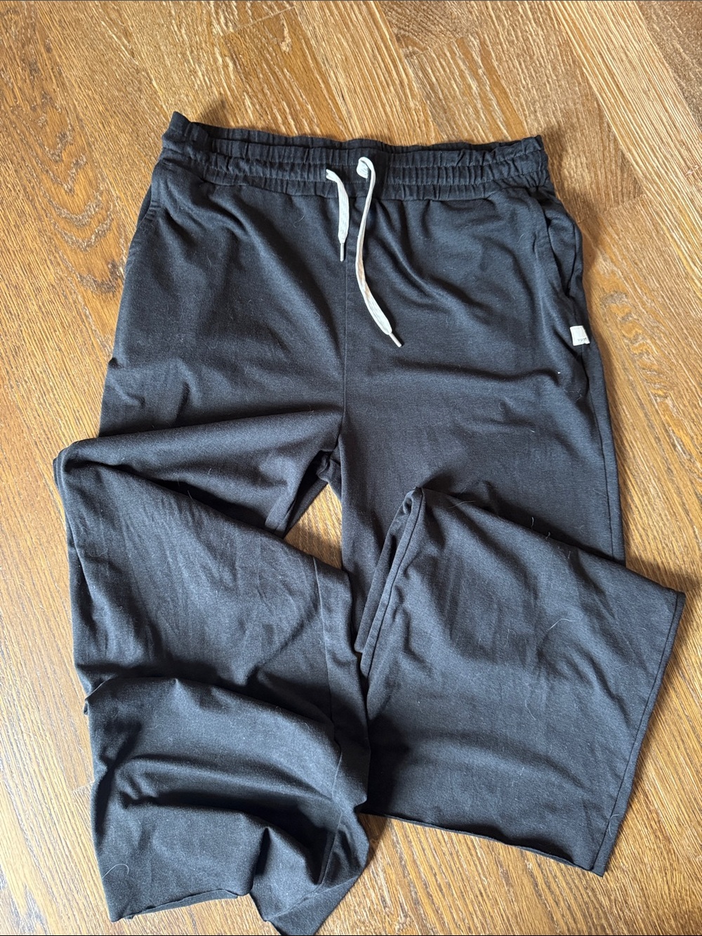 Vuori women’s Black Drawstring Lounge Pants
